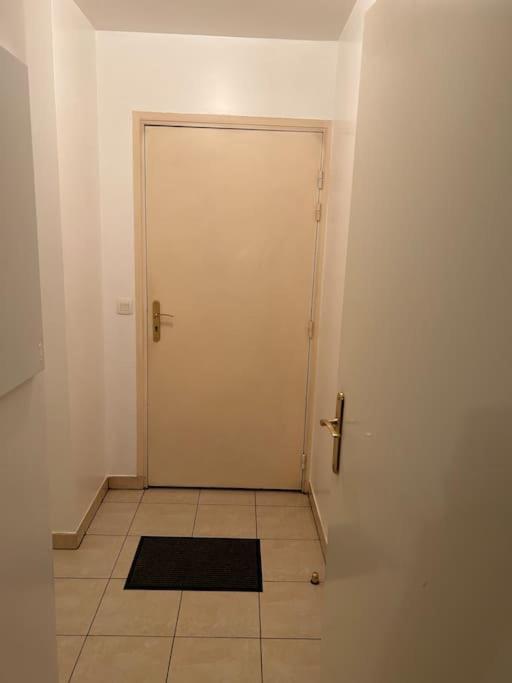 Studio A 2 Pas Du Metro クリシー エクステリア 写真